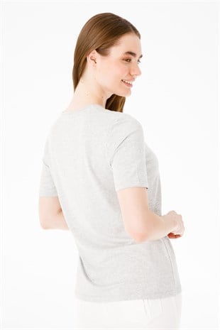 Kadın Sıfır Yaka Kısa Kol Siluet Nakışlı Penye T-Shirt G.Melanj