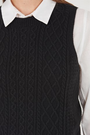 Womens Braiding Design Sweater Black